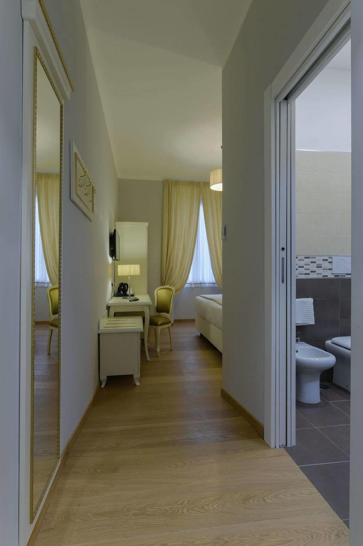 Gravina Suite Frattina Rome Exterior photo