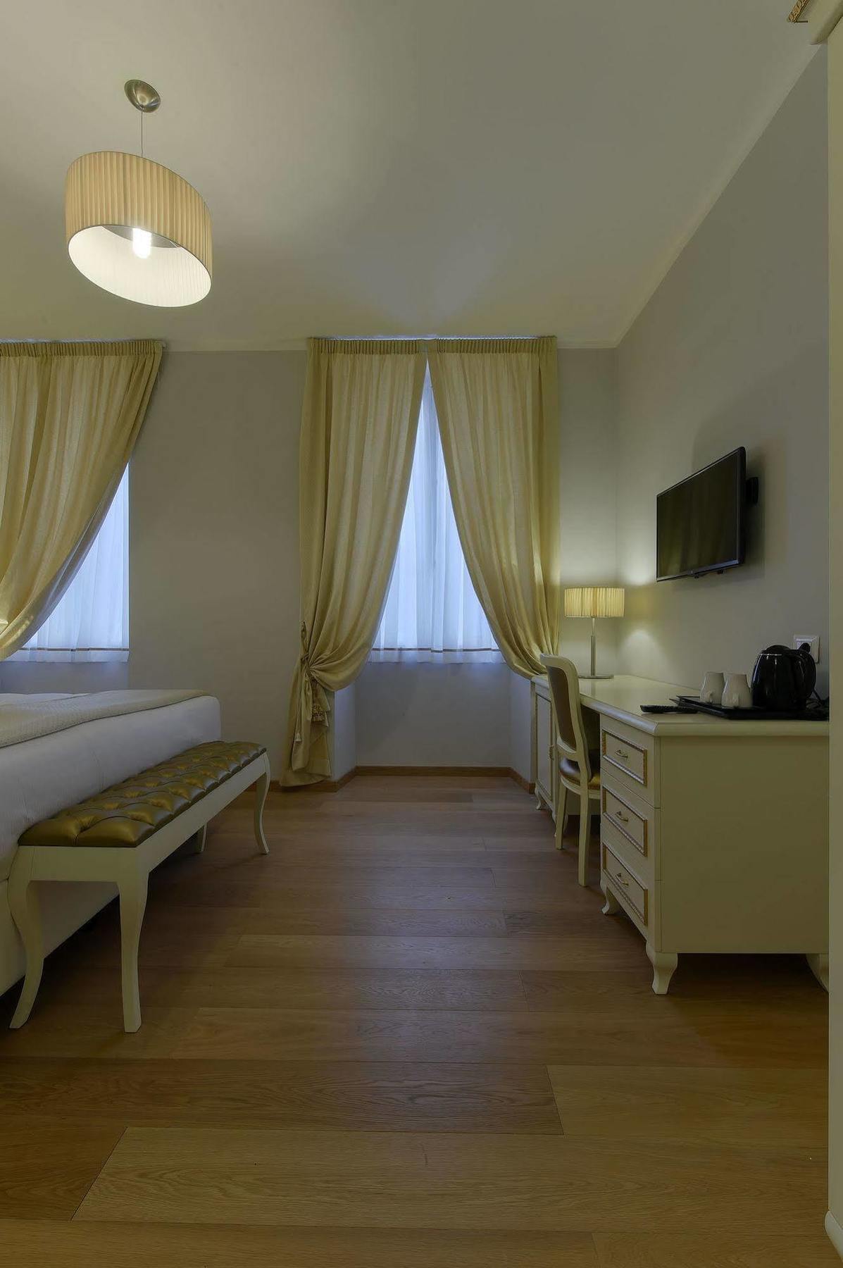 Gravina Suite Frattina Rome Exterior photo