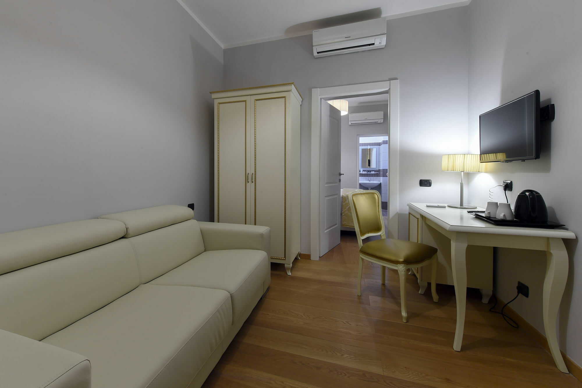 Gravina Suite Frattina Rome Exterior photo