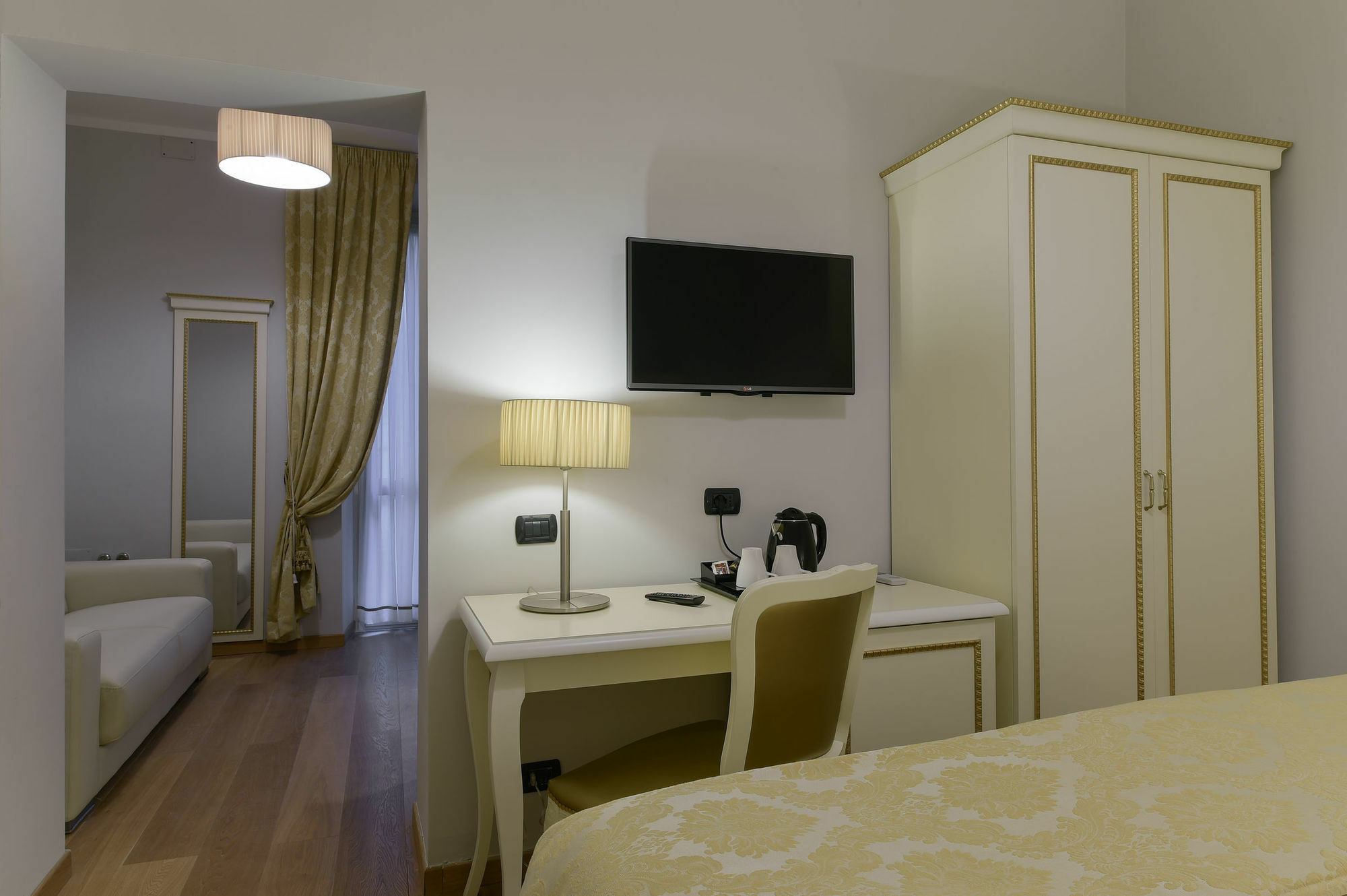 Gravina Suite Frattina Rome Exterior photo